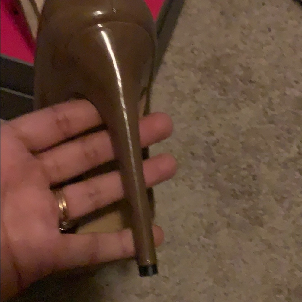 Vince Camuto women’s heels - Picture 4 of 4